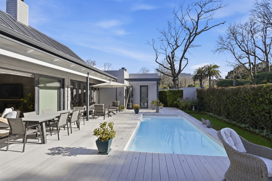 4 Bedroom Property for Sale in Constantia Western Cape